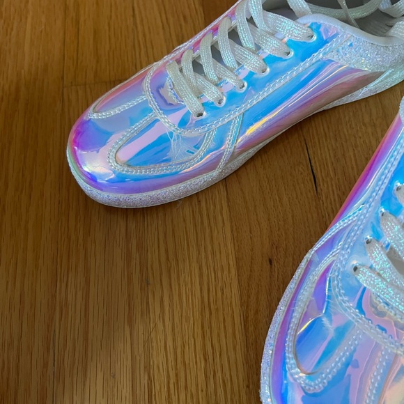 Liliana White Hologram Sneakers - Picture 12 of 15